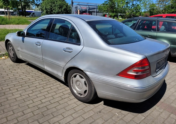 Mercedes-Benz Klasa C cena 5900 przebieg: 199600, rok produkcji 2002 z Szczecin małe 79